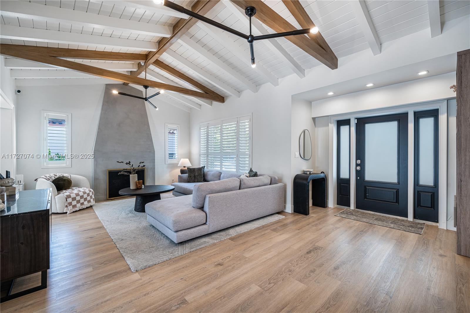 440 Zamora Ave
