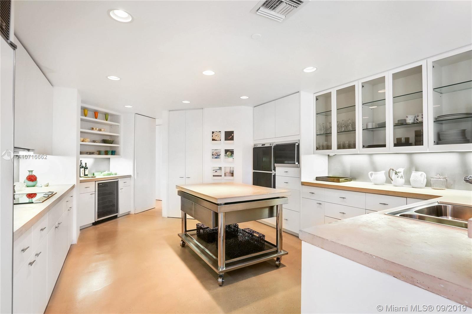 7400 OCEANSIDE AT FISHER - Residential