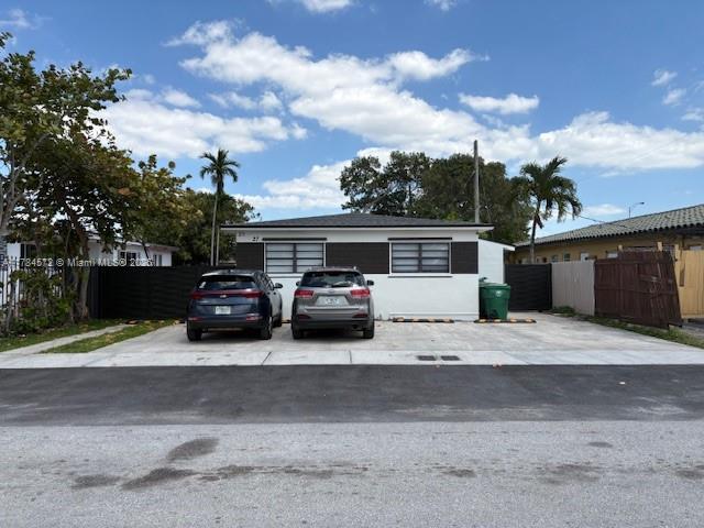 Rental Property at 25 Nw 48th Pl 2, Miami, Broward County, Florida - Bedrooms: 2 
Bathrooms: 1  - $2,600 MO.