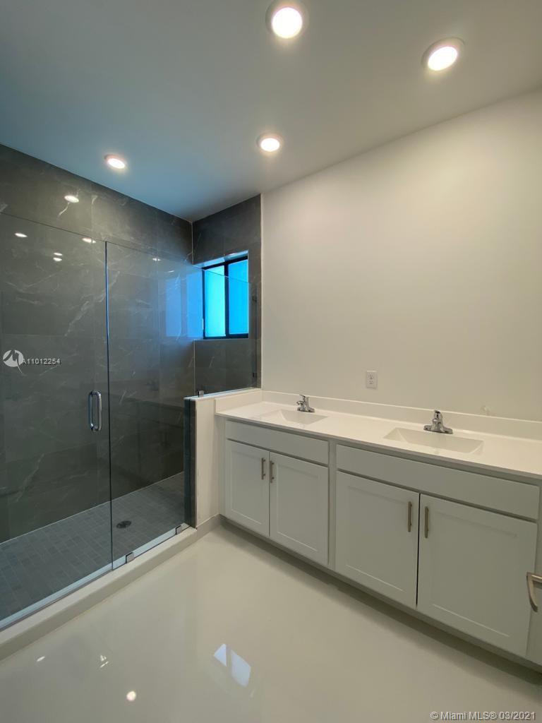 DEVCO VILLAS - Residential Lease