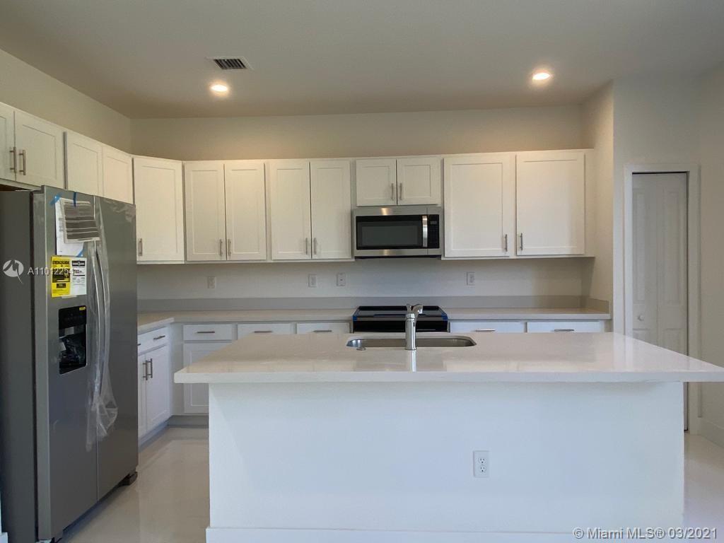 DEVCO VILLAS - Residential Lease