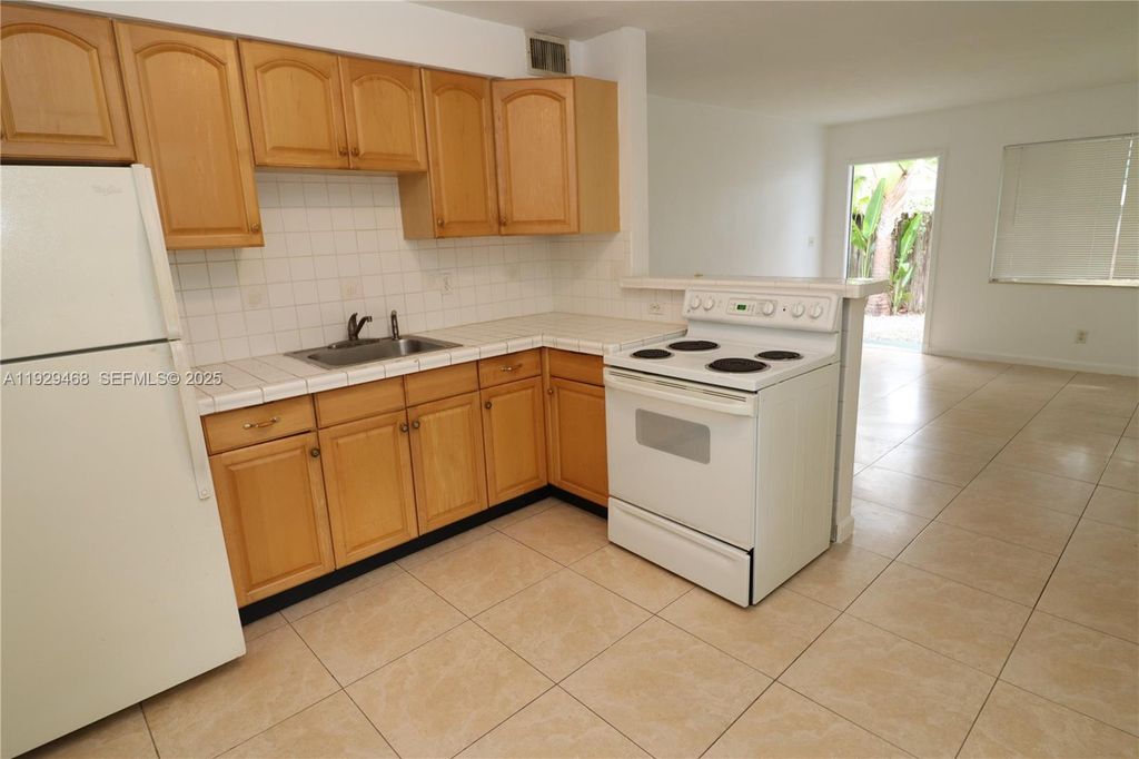 Photo of 1842 Mckinley St #2, Hollywood, FL 33020 (MLS # A11929468)