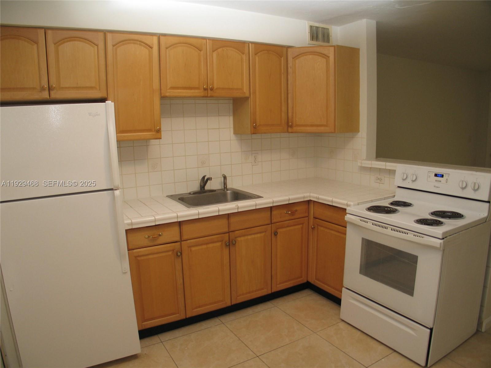 ST JAMES PARK WEST ADD - Residential Lease