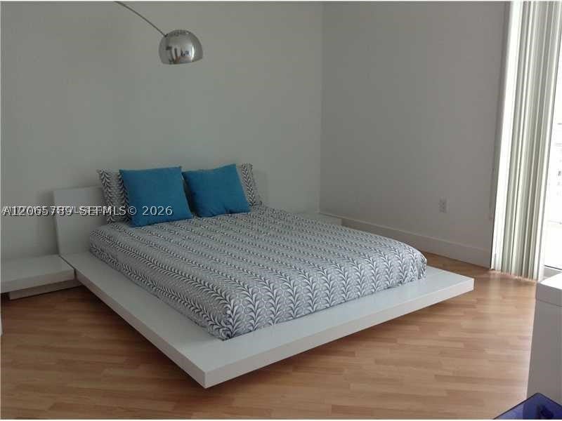 350 NE 24th St 1108