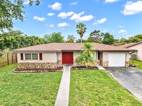 Photo of 500 NW 96th Ter, Pembroke Pines, FL 33024 (MLS # A12020490)