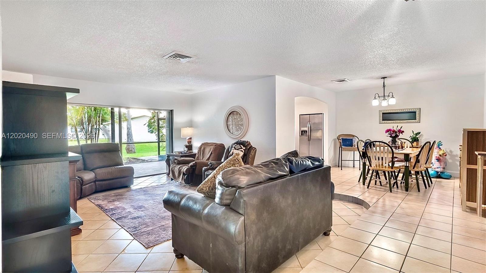 PASADENA LAKES SOUTH - Residential