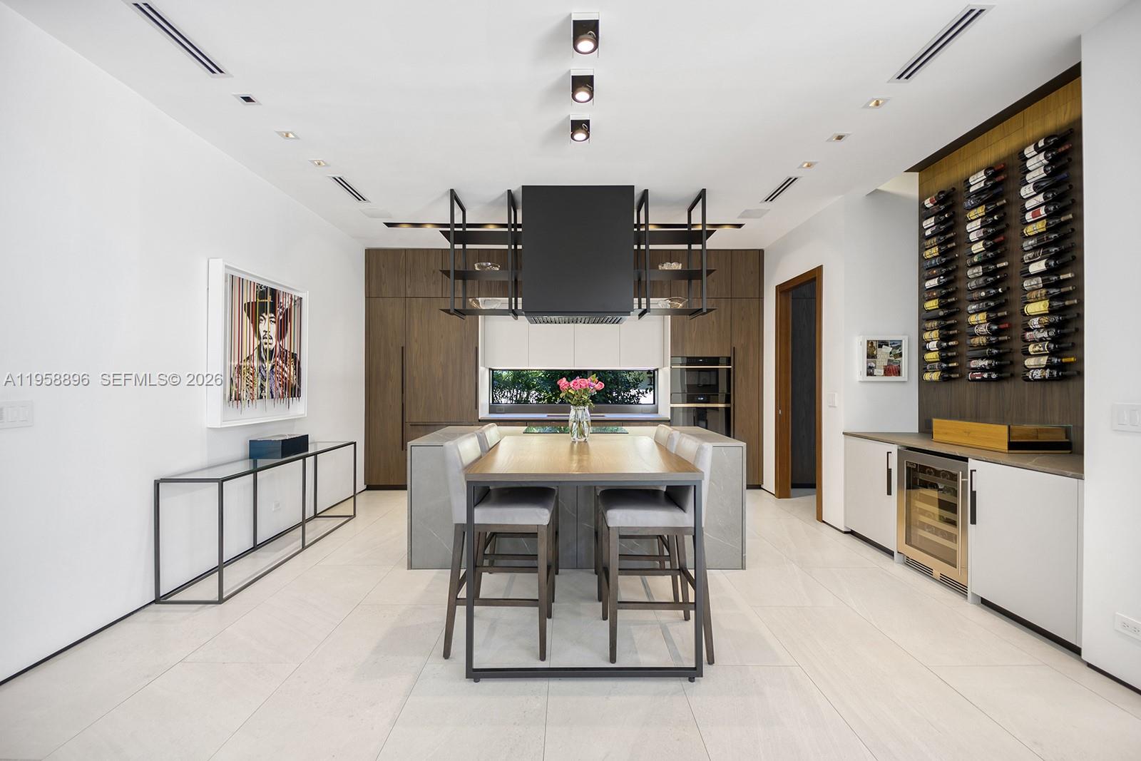 CORAL GABLES RIVIERA SEC - Residential