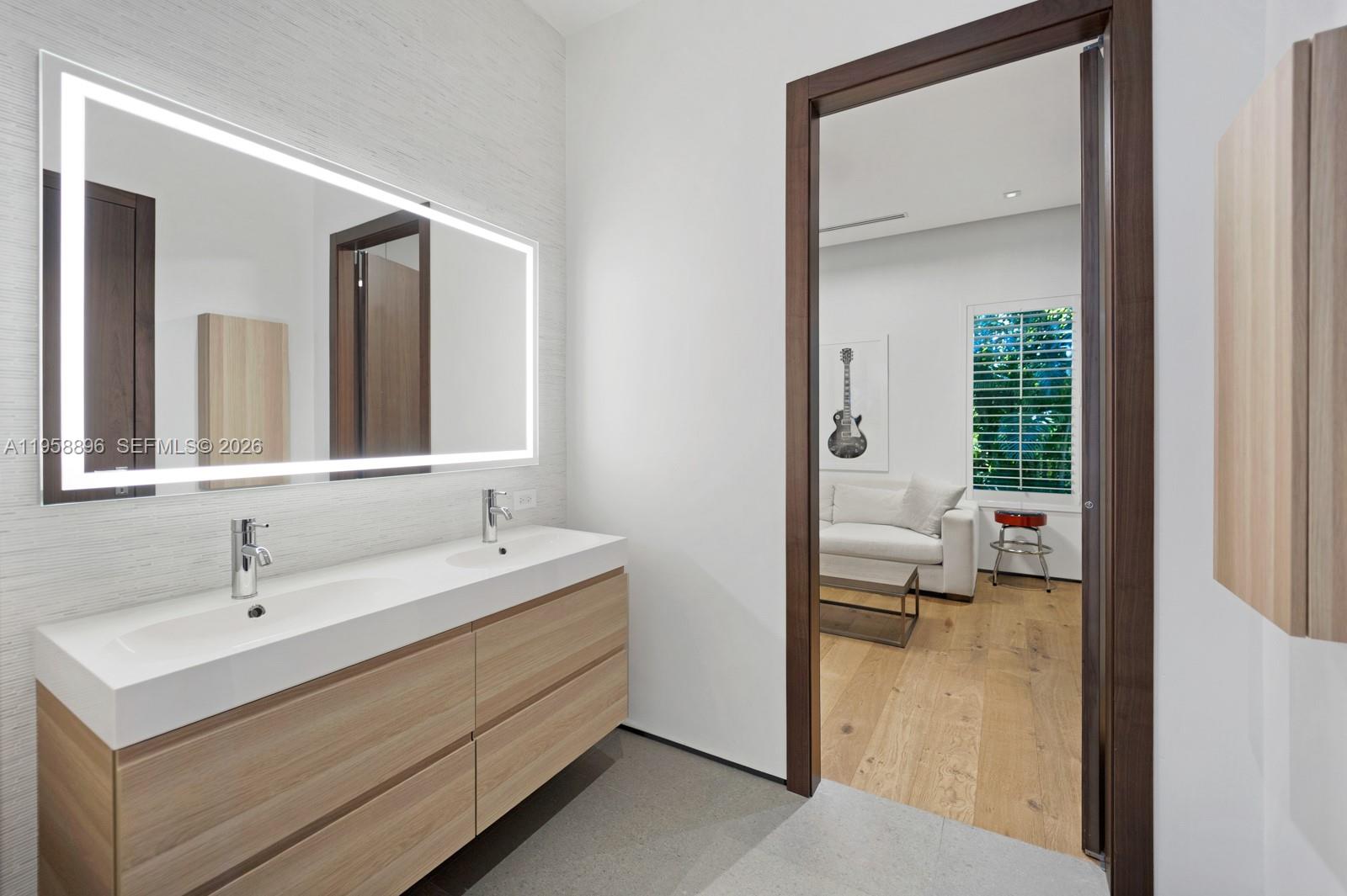 CORAL GABLES RIVIERA SEC - Residential