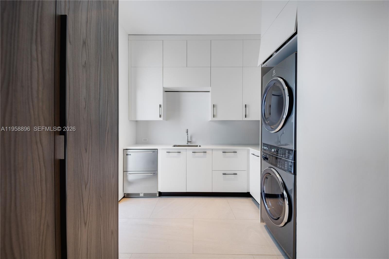 CORAL GABLES RIVIERA SEC - Residential