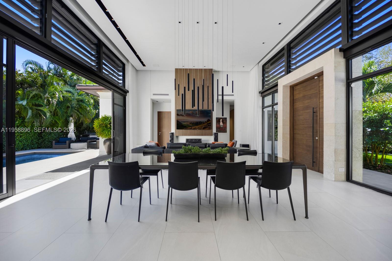 CORAL GABLES RIVIERA SEC - Residential