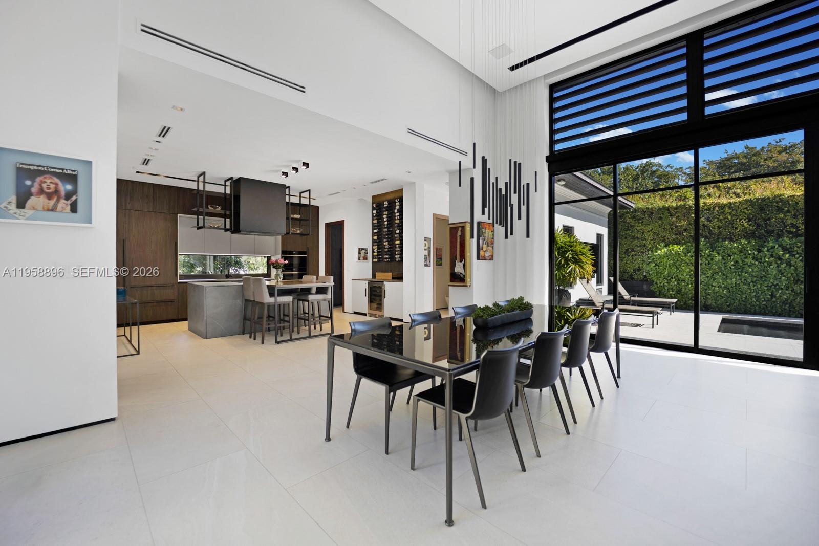 CORAL GABLES RIVIERA SEC - Residential