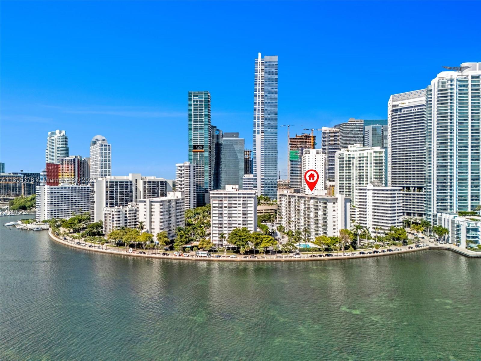 BRICKELL BAY TOWER CONDO - Residential
