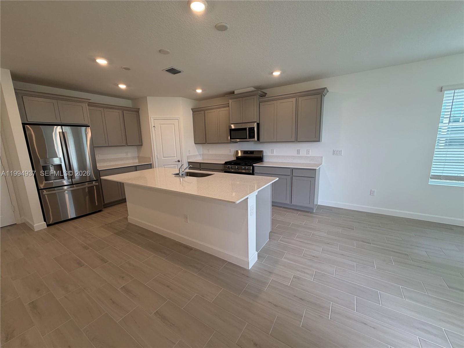 ARDEN PUD POD D NORTHEAST - Residential Lease