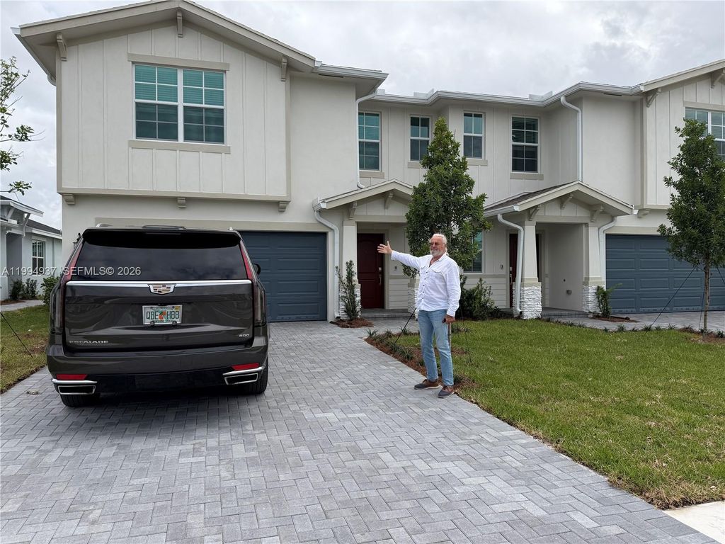 Photo of 1694 Hoot Owl Holw, Loxahatchee, FL 33470 (MLS # A11994937)