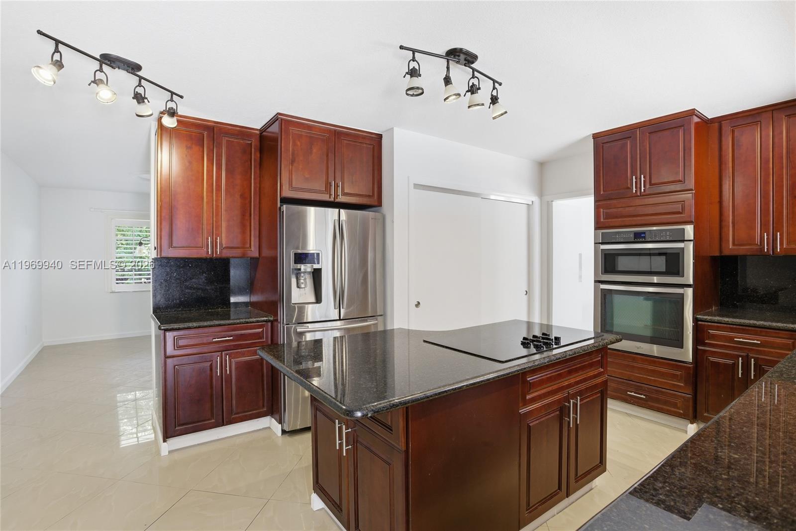 KINGS BAY SUB - Residential