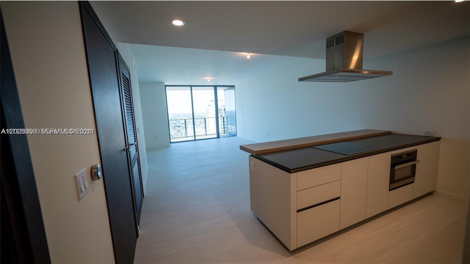 1000 Brickell Plz 3411
