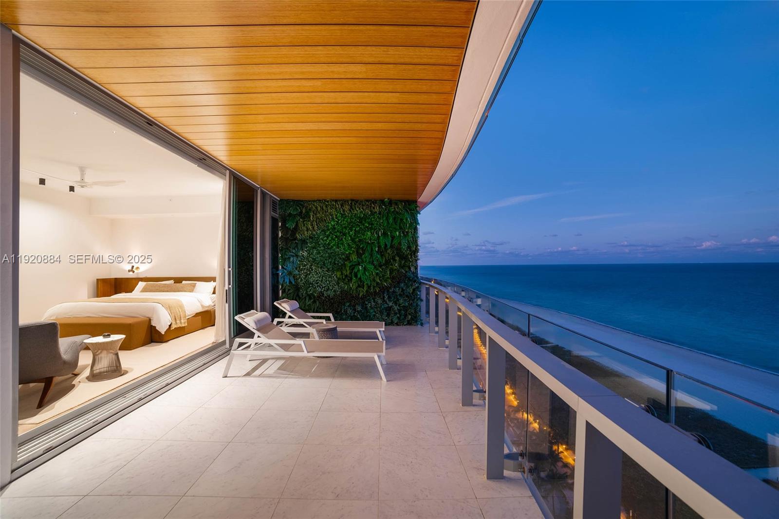 5775 Collins Ave 1501