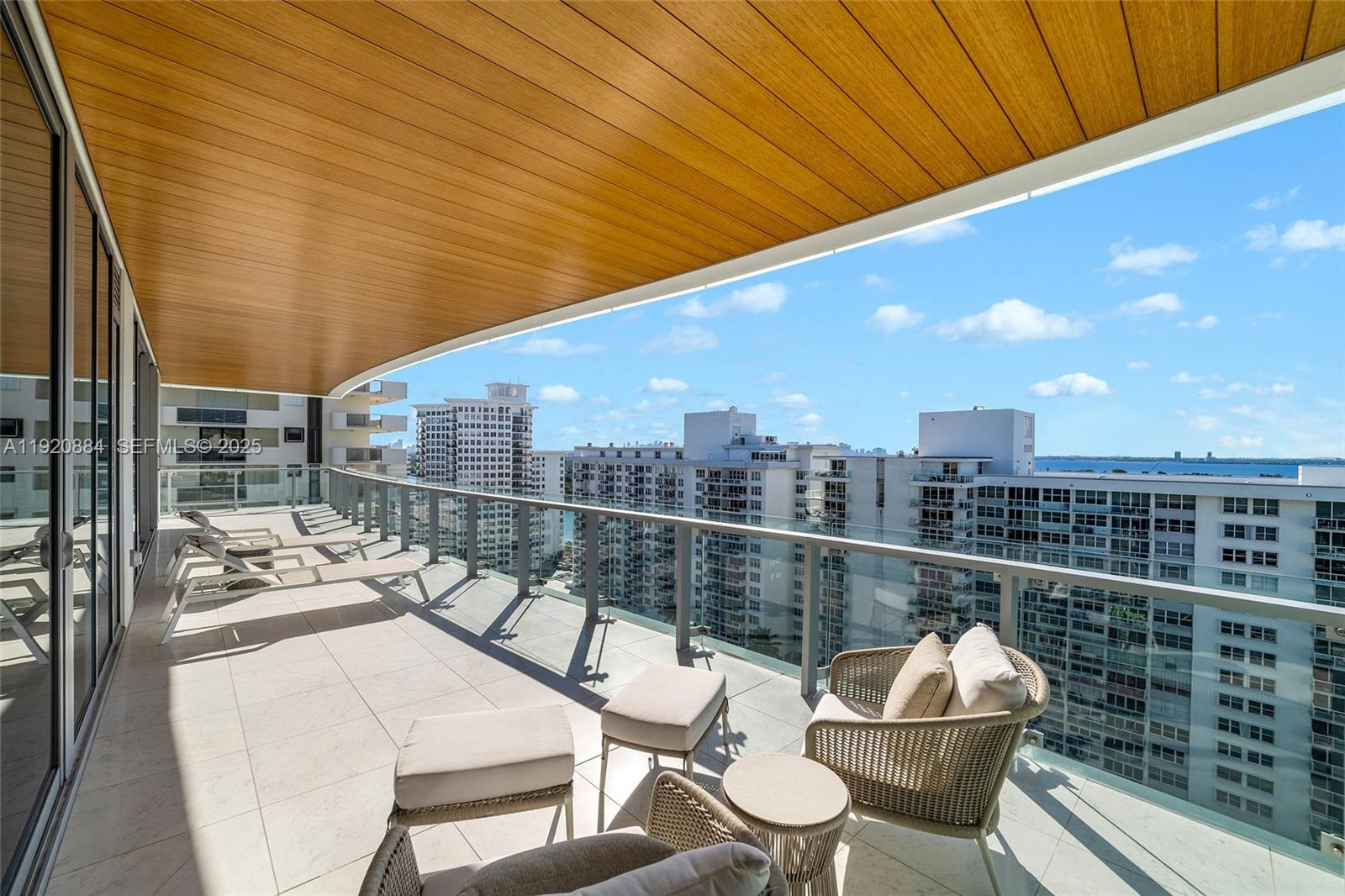 57 OCEAN MIAMI BEACH - Residential