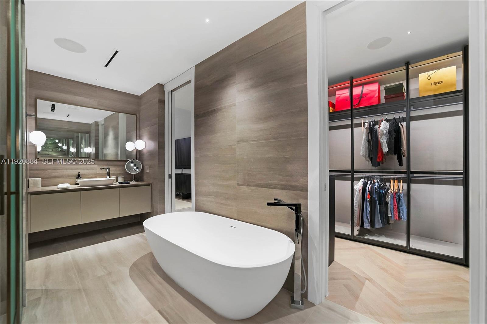 57 OCEAN MIAMI BEACH - Residential