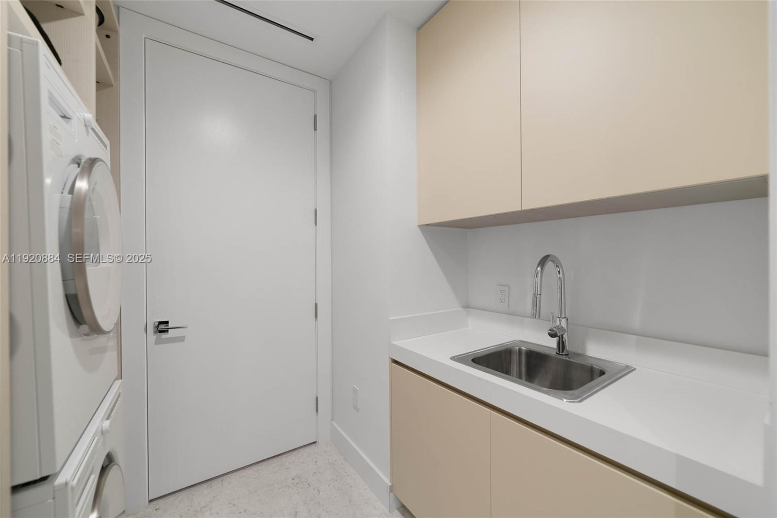 57 OCEAN MIAMI BEACH - Residential