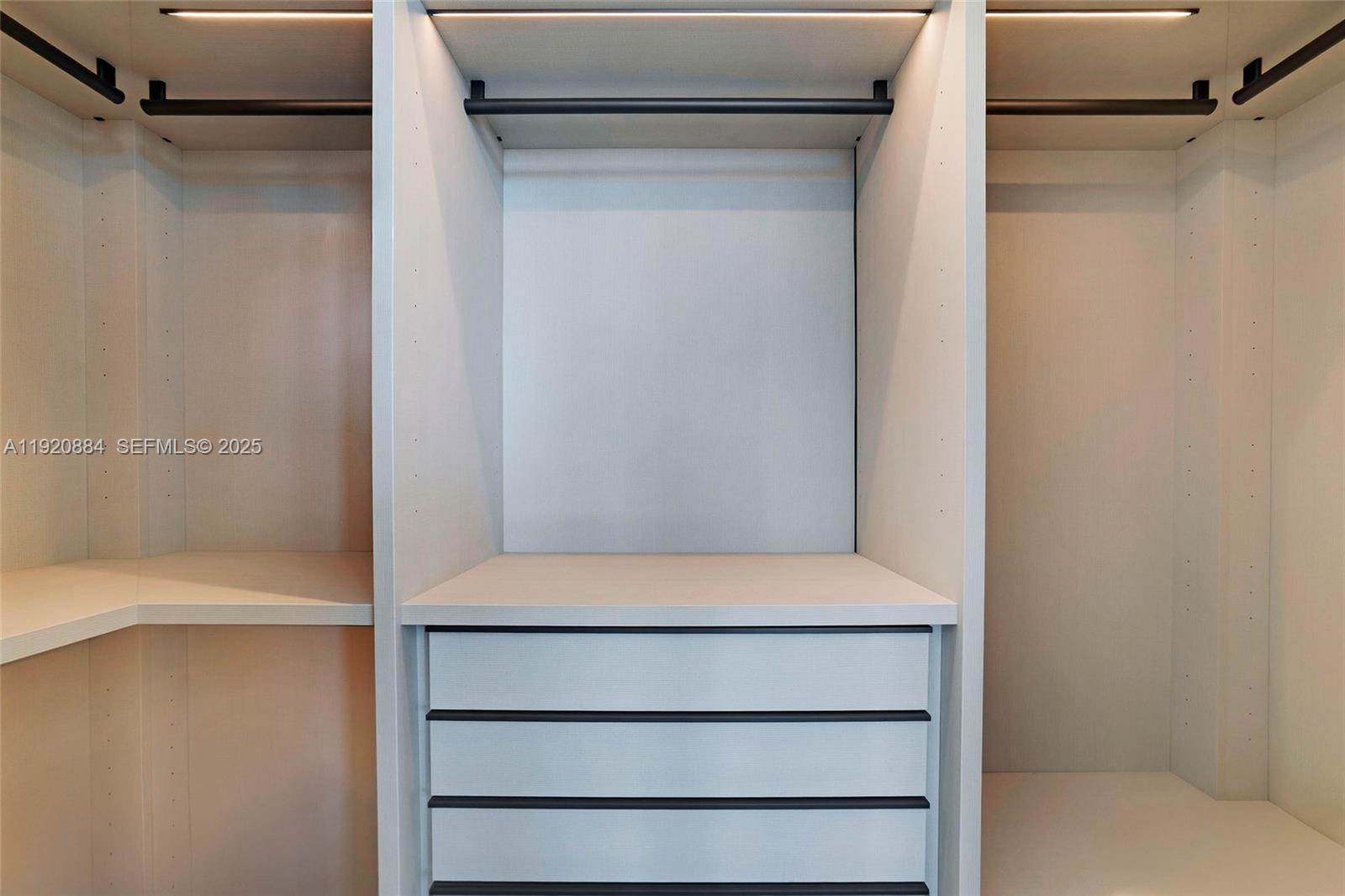 57 OCEAN MIAMI BEACH - Residential