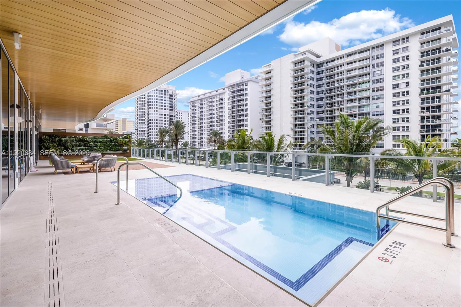 57 OCEAN MIAMI BEACH - Residential