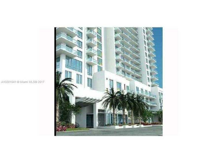 Beautiful 1/1, plus den.  Den is large enough to work as a second room.  Impeccable conditions,  Stainless Steel appliances, REAL wood floors, built up closet.  Beautifull views of the bay and coast.  Great building with fantastic ammenities, and you cant beat the location.  Close to Miami Beach, downtown, Midtown and MIA airport. Easy to show.