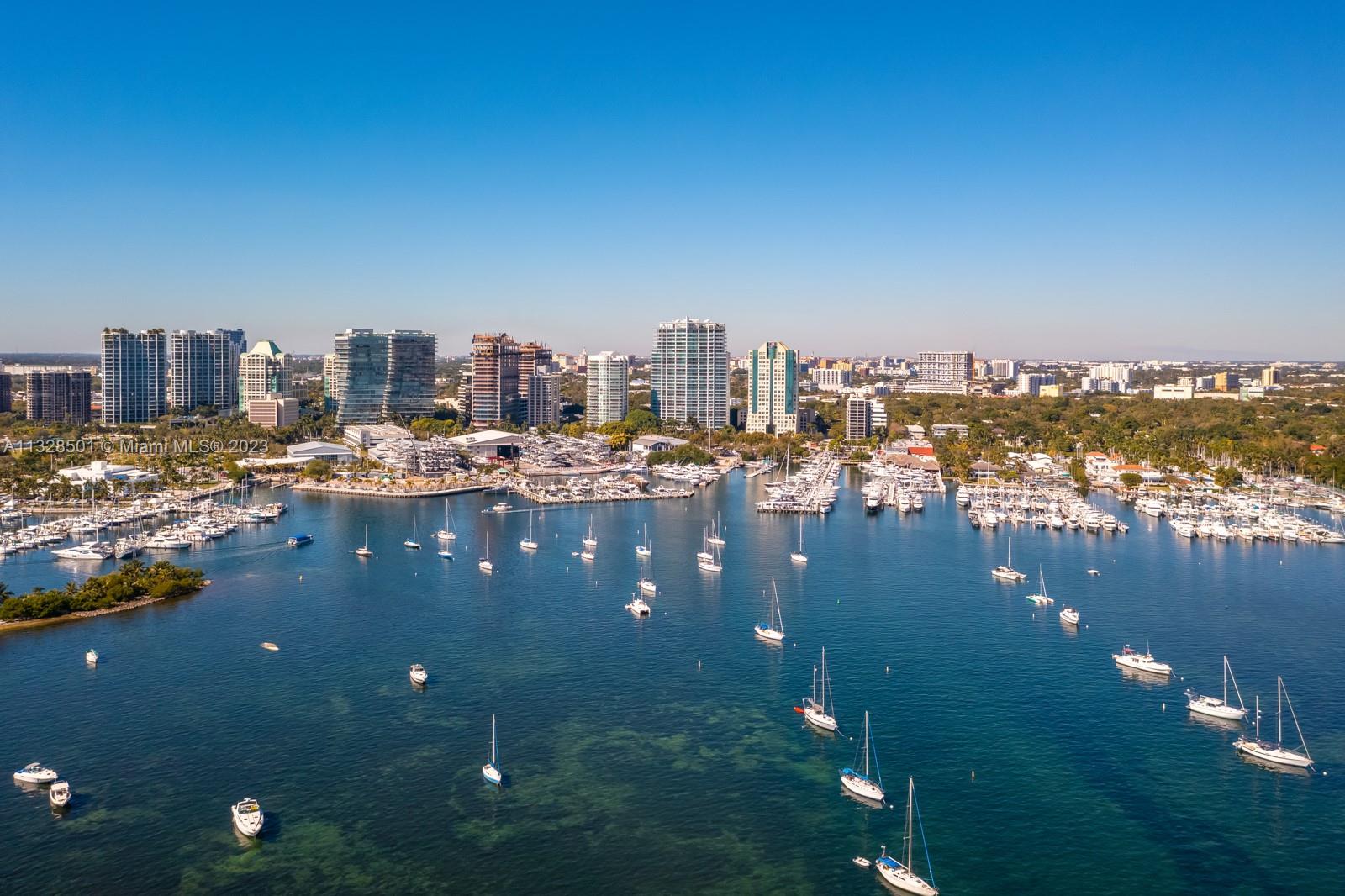 GROVENOR HOUSE CONDO - Residential