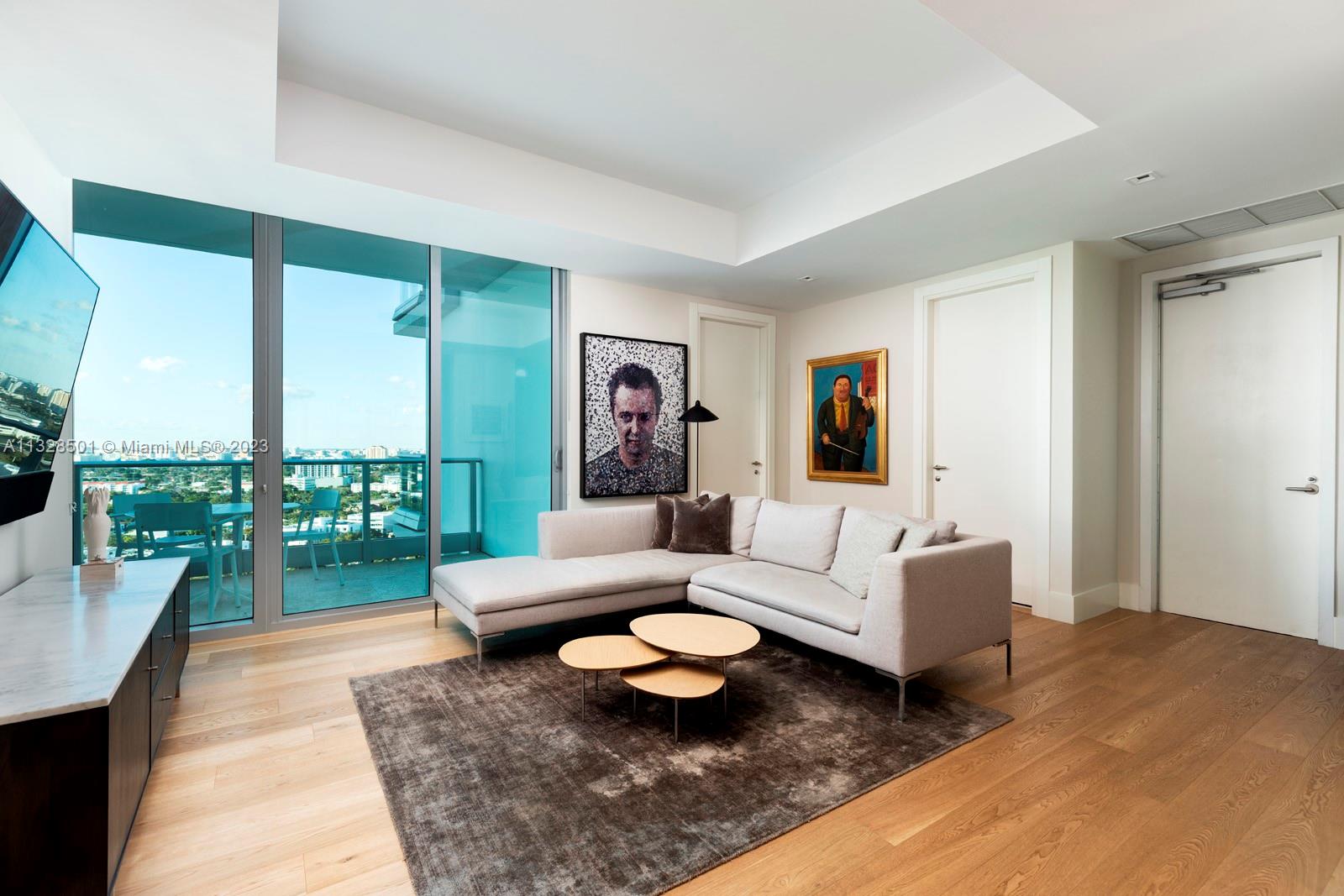 GROVENOR HOUSE CONDO - Residential