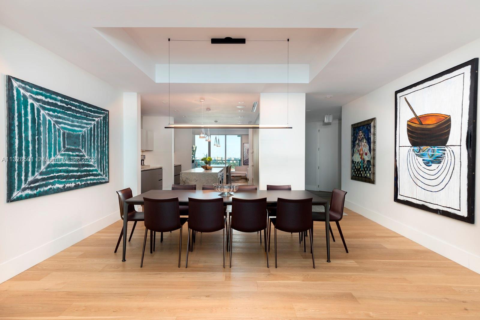 GROVENOR HOUSE CONDO - Residential