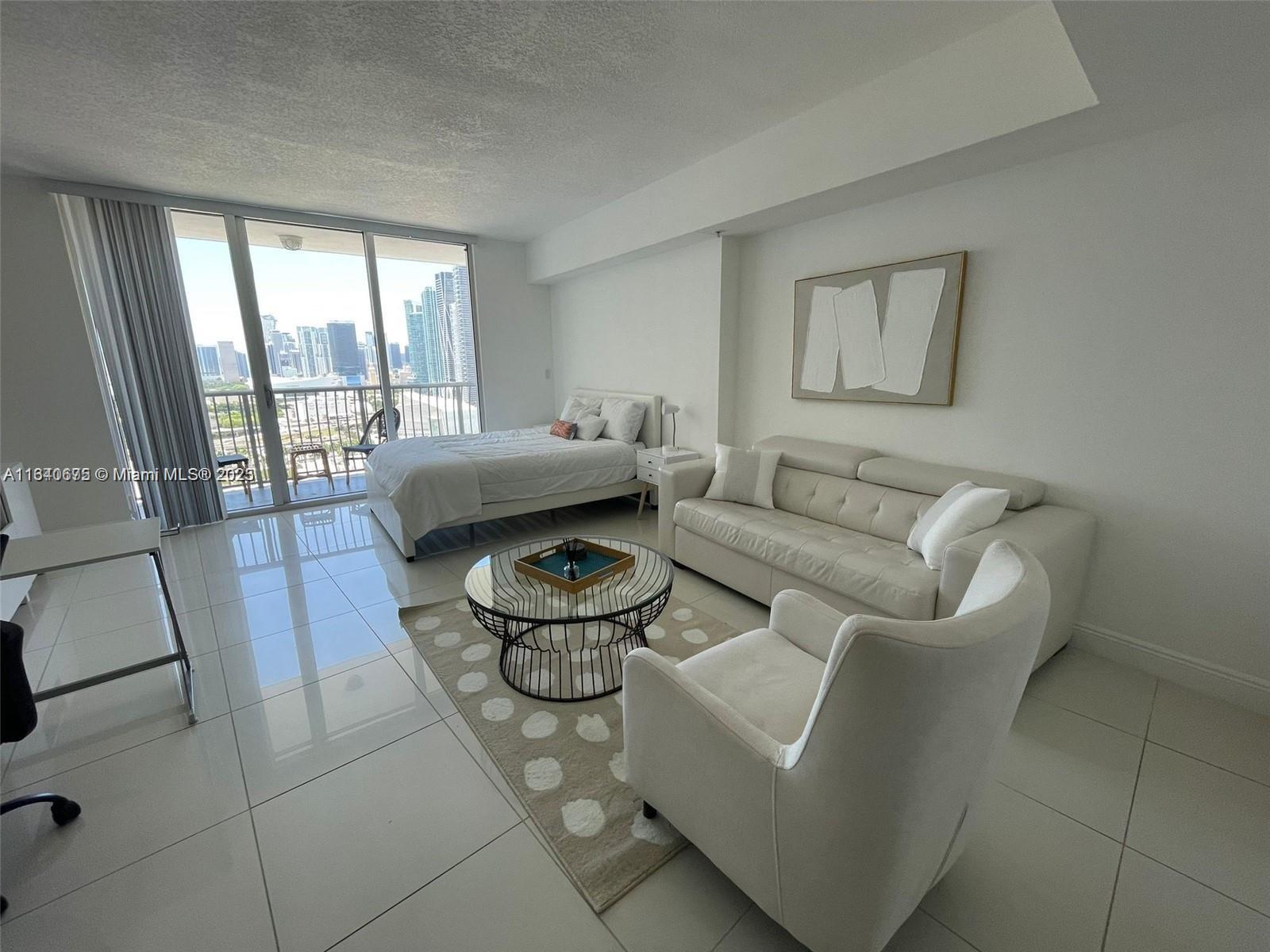 OPERA TOWER CONDO - Residential