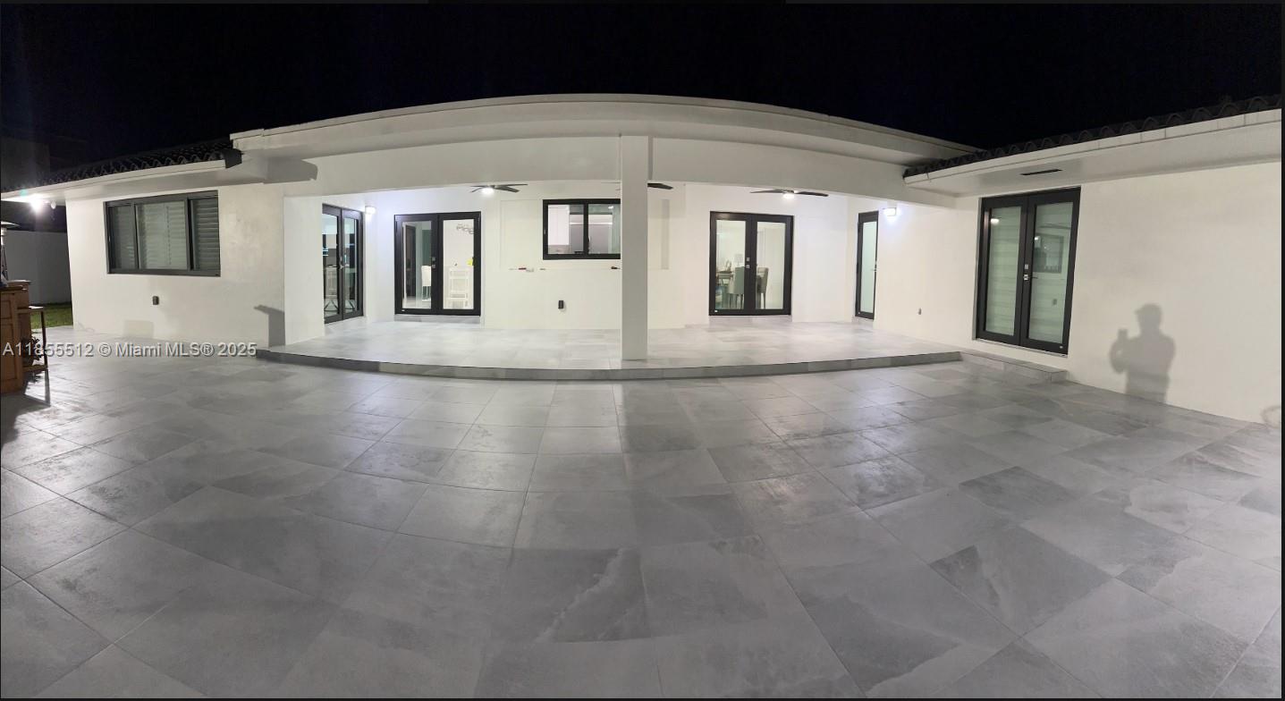 J G HEADS FARMS UNIT A - Residential Lease