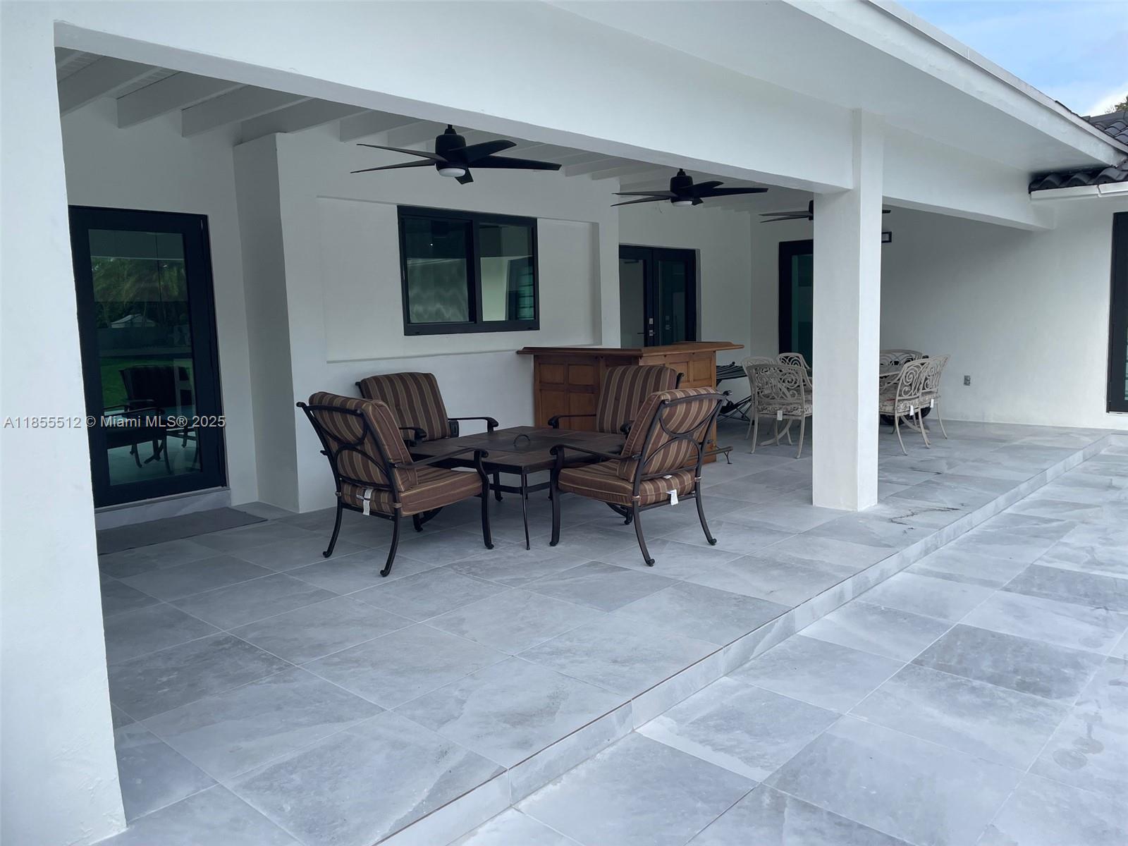 J G HEADS FARMS UNIT A - Residential Lease