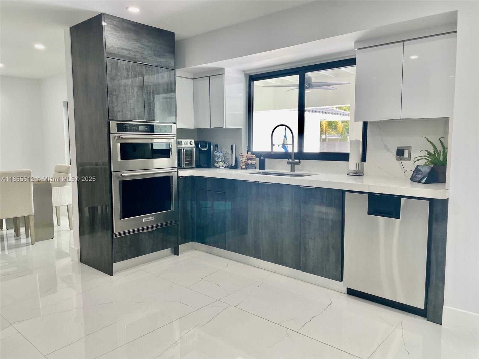 J G HEADS FARMS UNIT A - Residential Lease