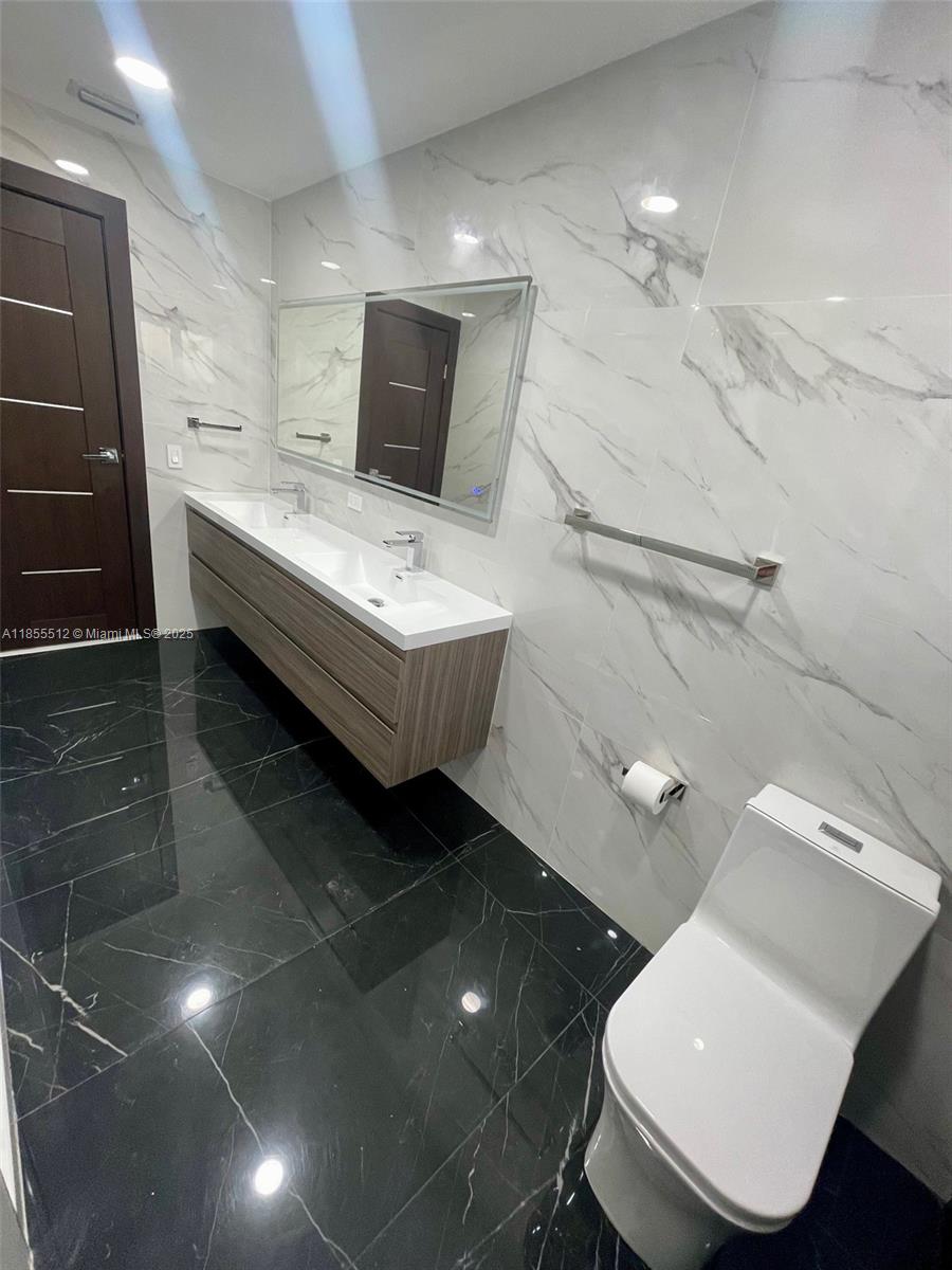 J G HEADS FARMS UNIT A - Residential Lease