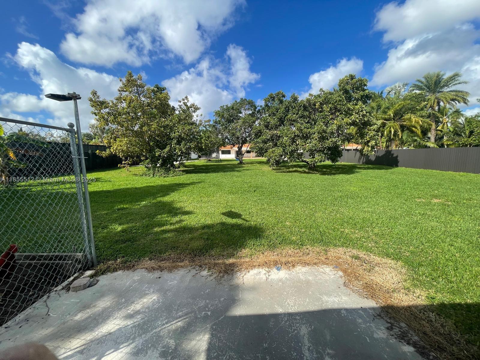 J G HEADS FARMS UNIT A - Residential Lease