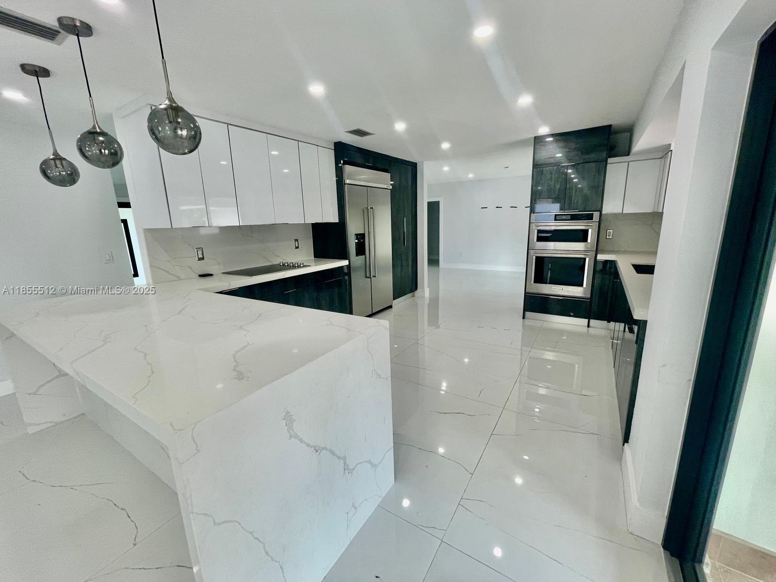 J G HEADS FARMS UNIT A - Residential Lease