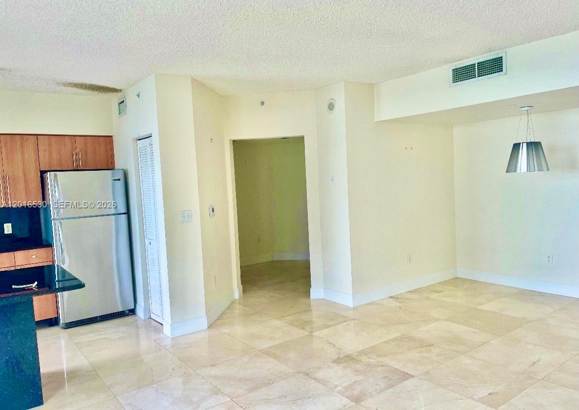THE WAVERLY AT SOUTH BEAC - Residential Lease
