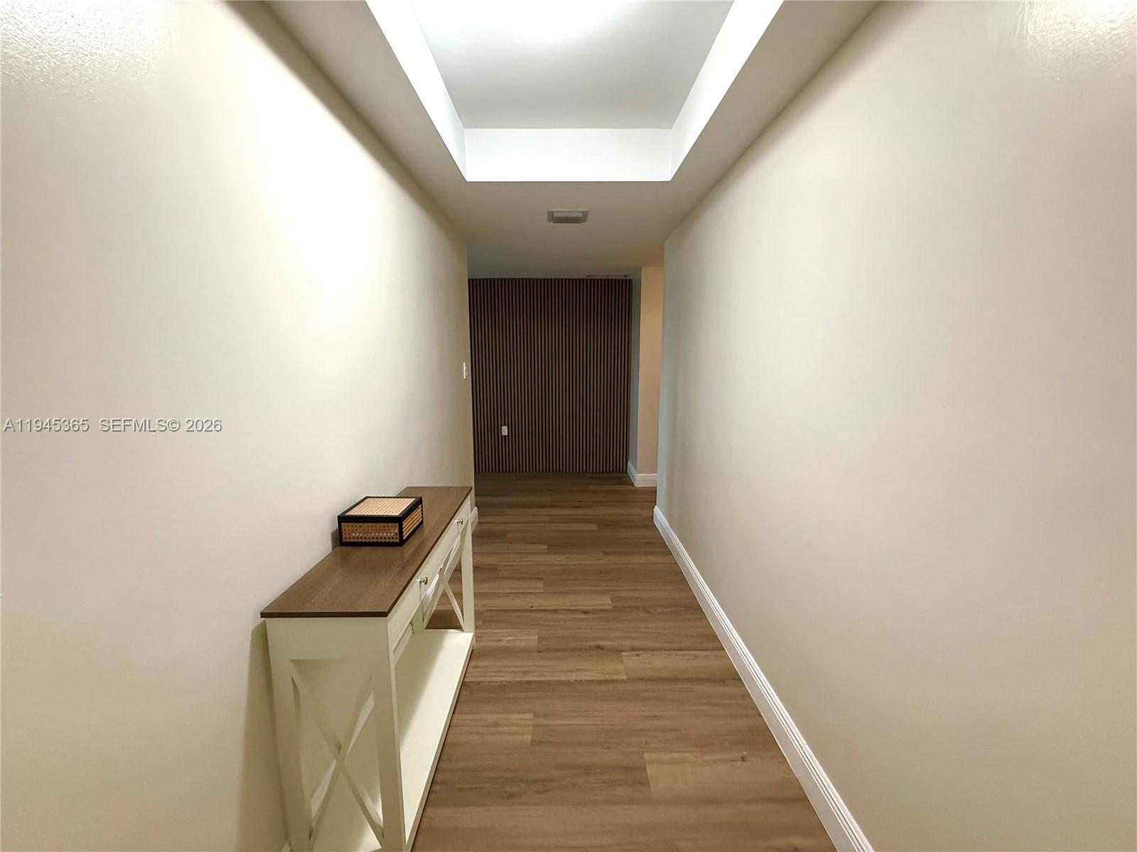 HOLLYWOOD STATION RES CON - Residential