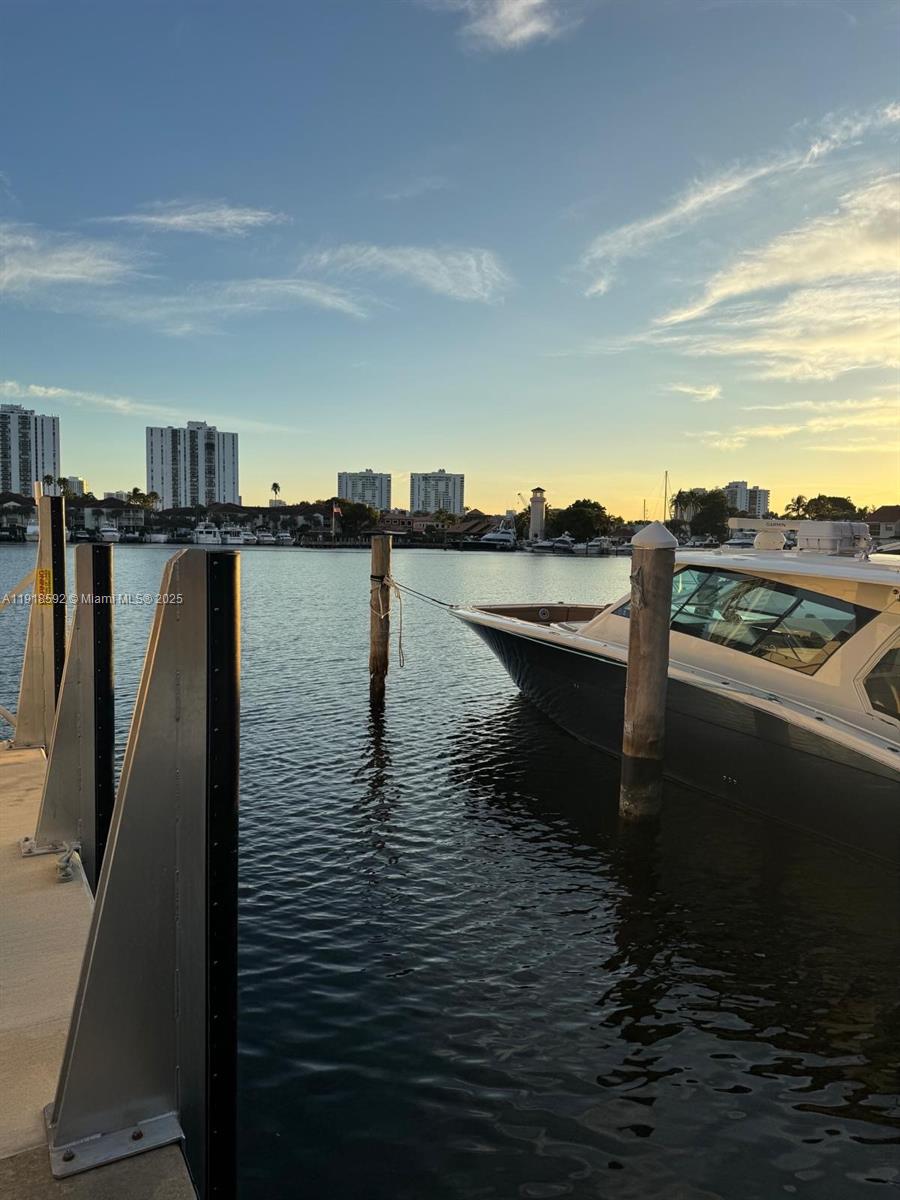 3601 NE 207th St N46