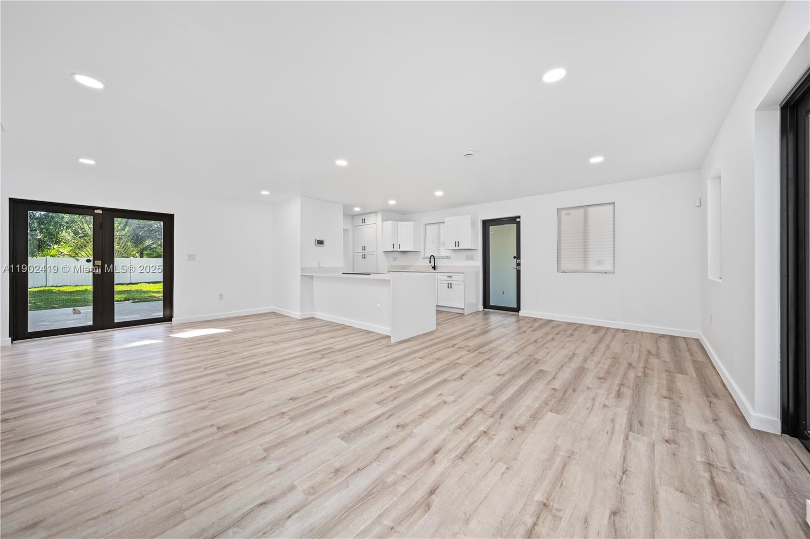 620 NW 194th St, Miami Gardens, FL, 33169/$649,000 4 620 NW 194th St