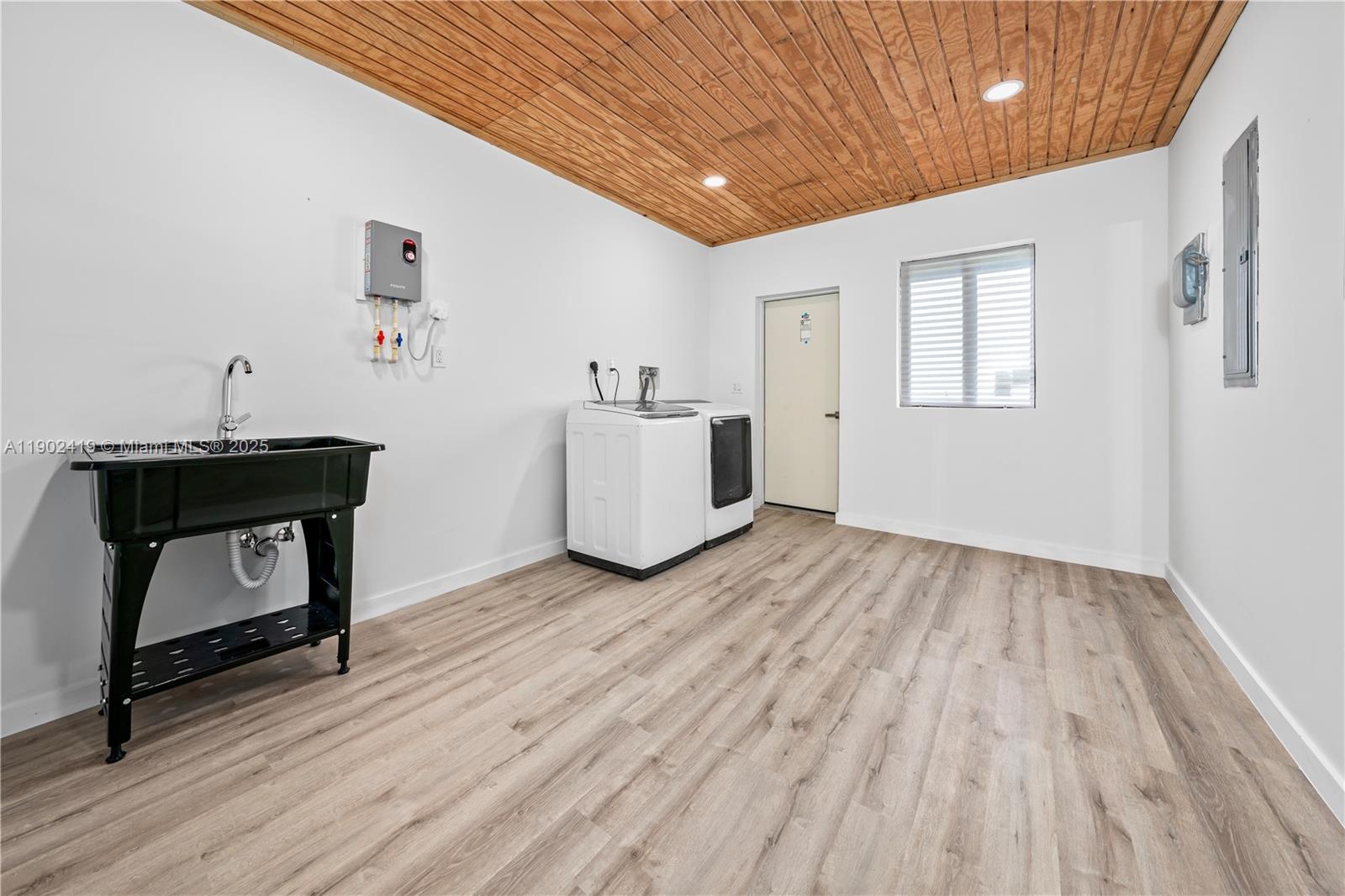 NORWOOD 1ST ADDN - Residential