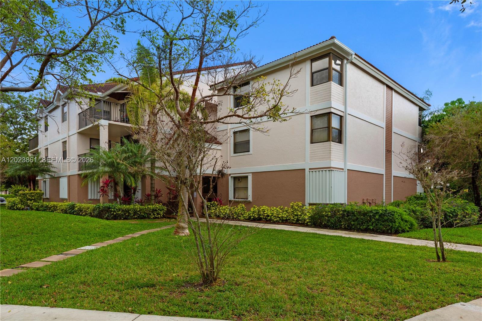 GRAND MARQUIS CONDO - Residential Lease