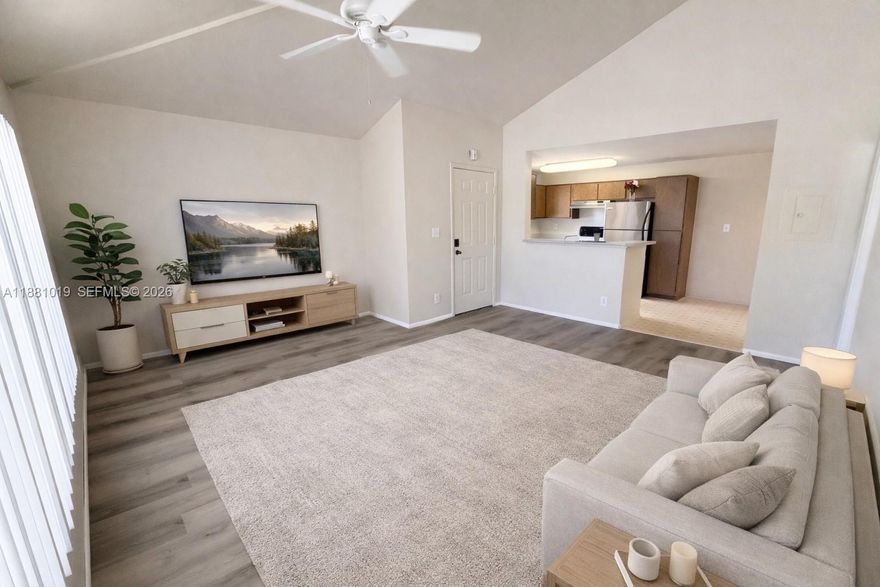 1/1, NEW FLOORING, WALK-IN CLOSET, WASHER/DRYER IN UNIT. COMMUNITY HAS POOL, GYM, CLUB HOUSE. NEW TENANT MOVING IN MAY 15TH, WILL PAY $1600 MONTHLY.