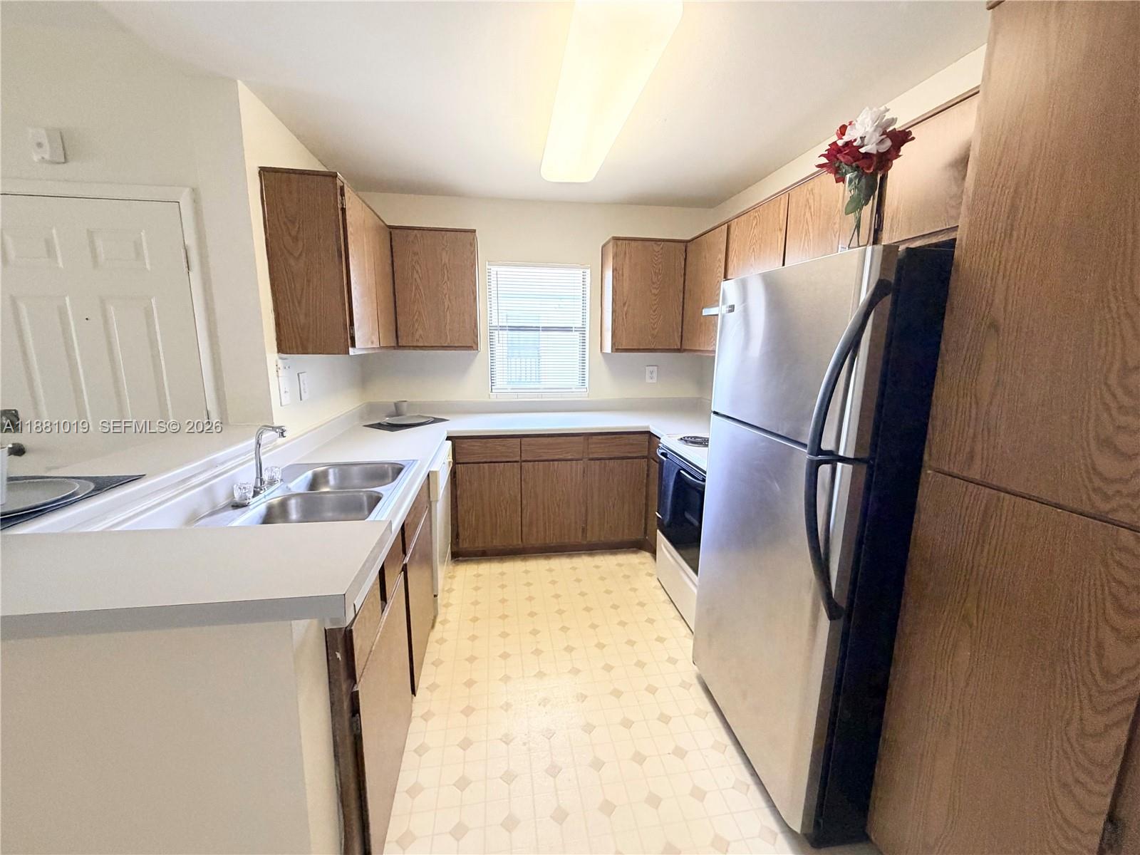 PRESERVE AT AVERY LAKES - Residential