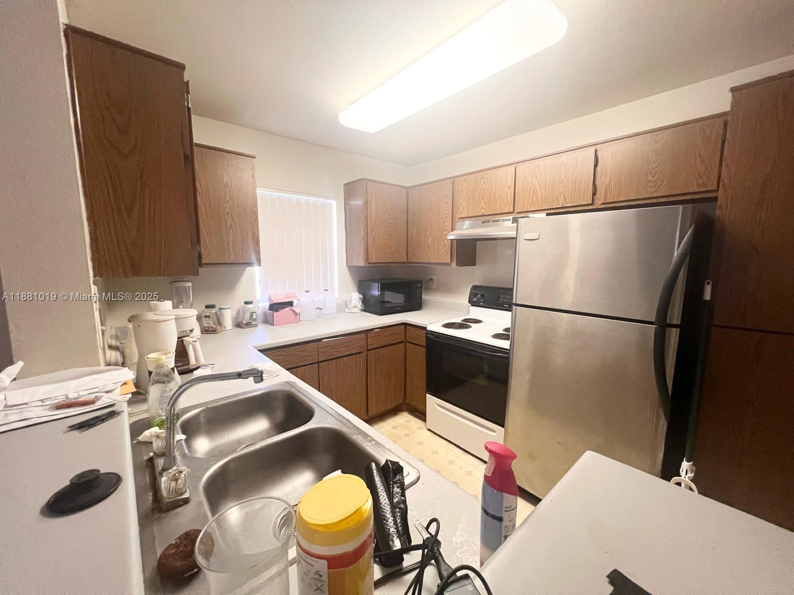 PRESERVE AT AVERY LAKES - Residential