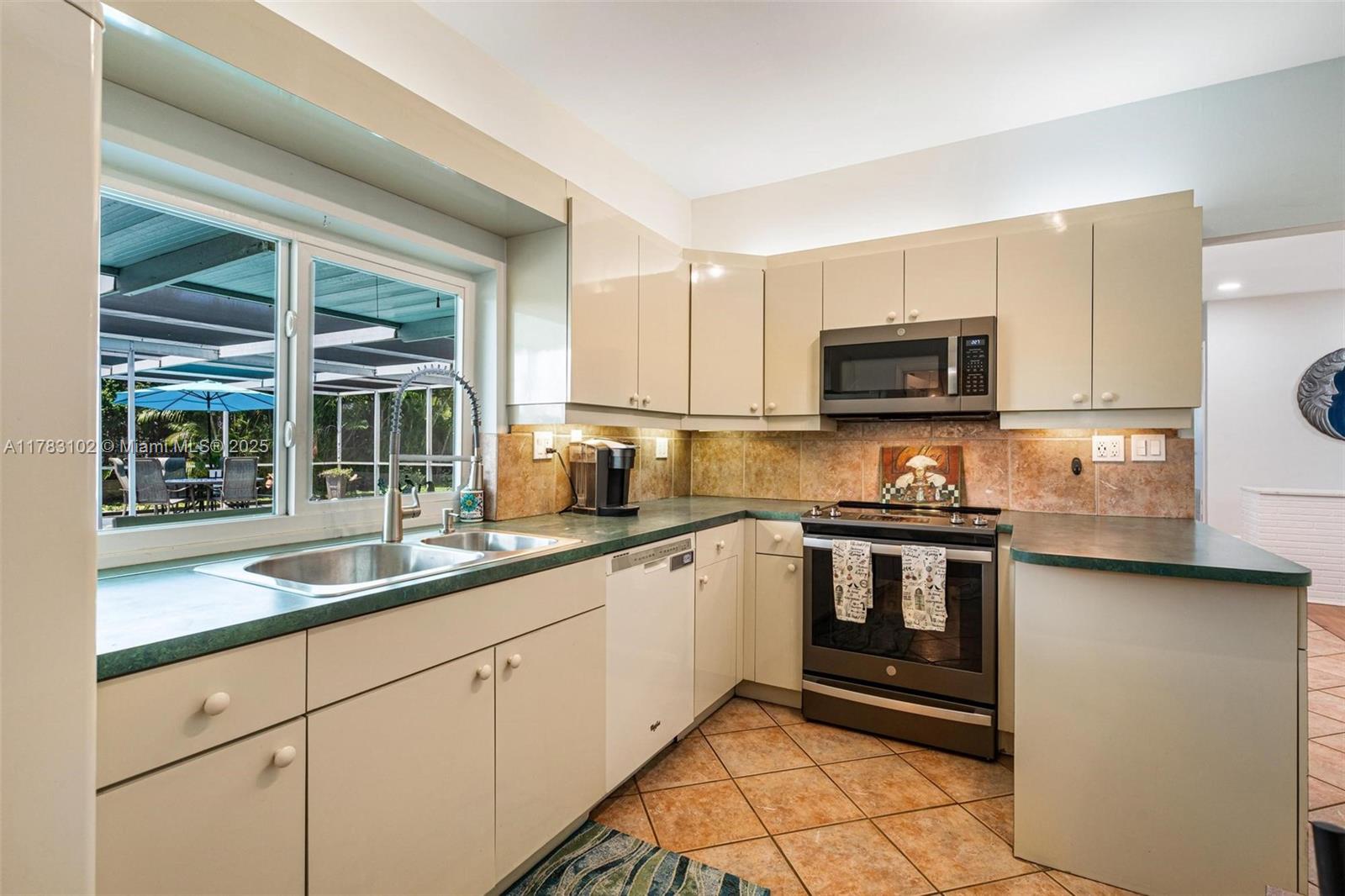 DELMAR HGTS - Residential