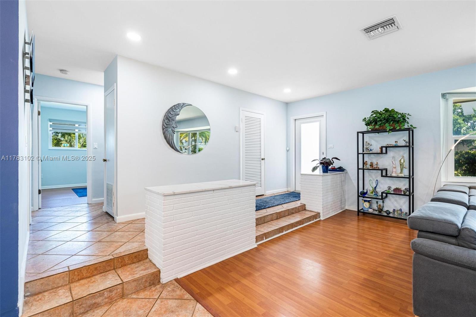 DELMAR HGTS - Residential