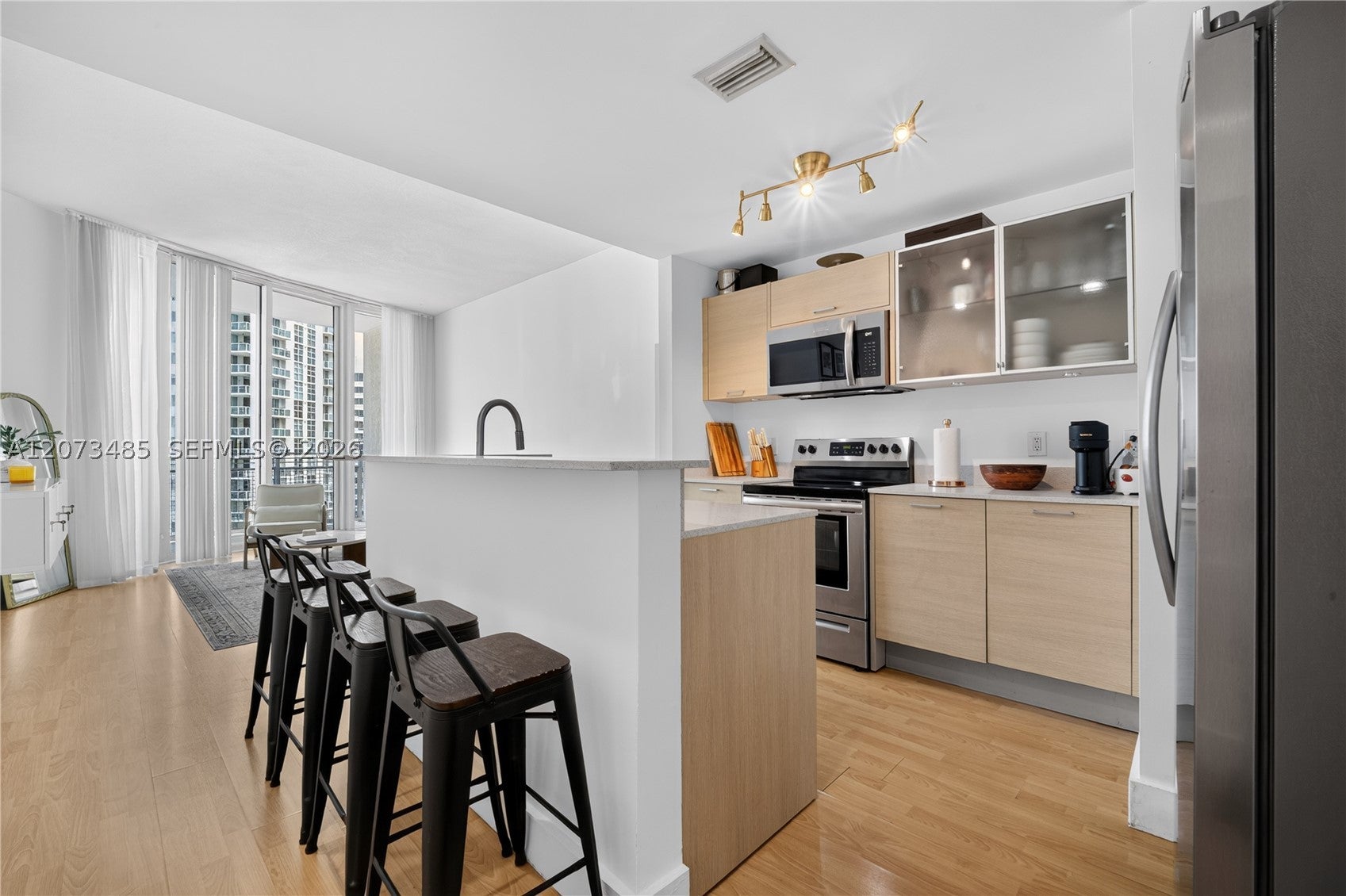 350 NE 24th St 1405