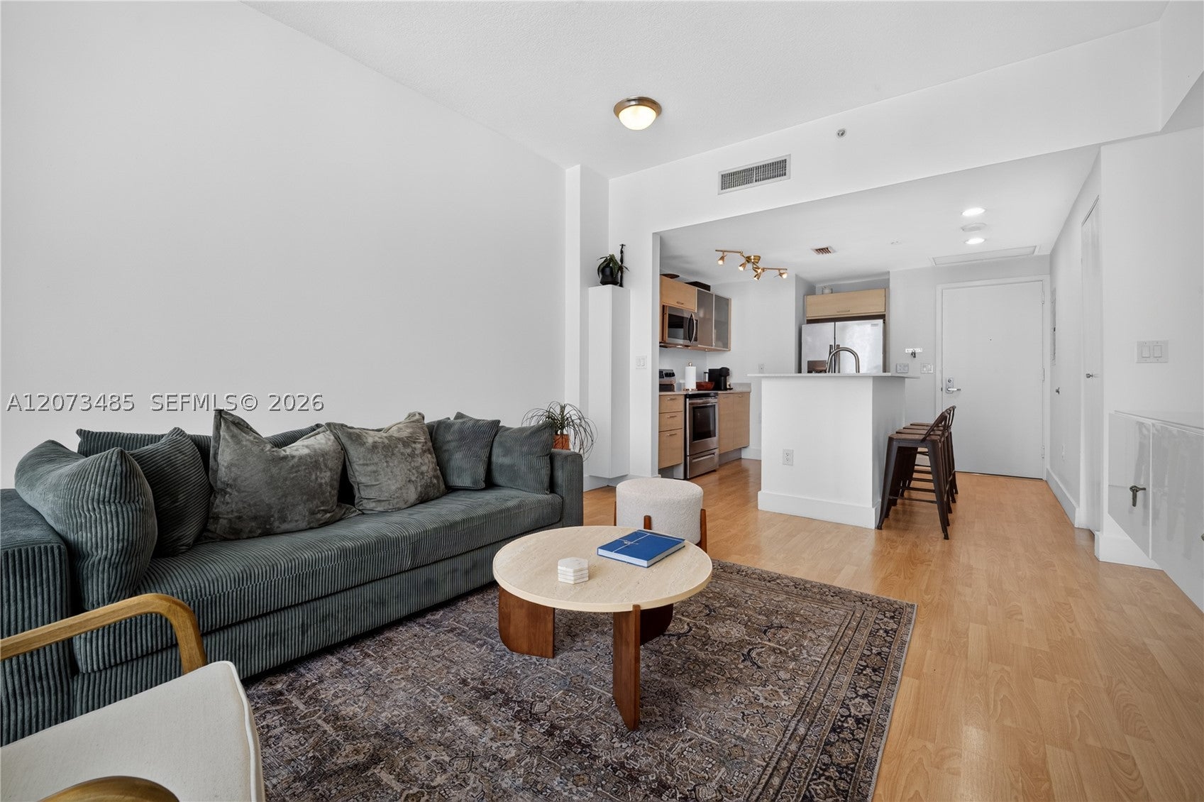 350 NE 24th St 1405